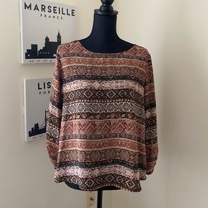 Semi-formal blouse with boho/tribal print [Large]